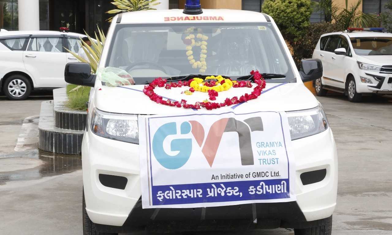 ગુજરાત મિનરલ ડેવલોપમેન્ટ ફાઉન્ડેશન દ્વારા સી.એસ.આર. ફંડમાંથી મીઠીબોર પ્રાથમિક આરોગ્ય કેન્દ્રને એમ્બ્યુલન્સ ફાળવવામાં આવી