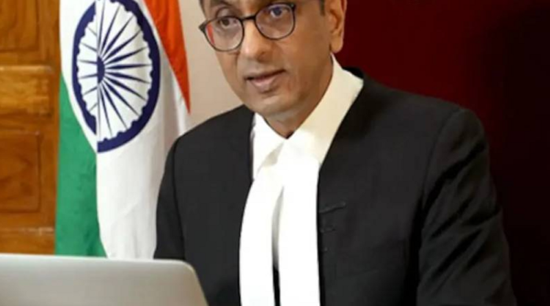 chief justice of india dy chandrachud 1722951628 CJIનો ઠપકો-એક દિવસ અહીં બેસો, જીવ બચાવવા ભાગશો:એનસીપી-શિવસેનાની અરજીઓ પર સુનાવણી ચાલી રહી હતી, વકીલે વહેલી તારીખ માંગી હતી