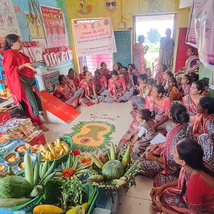 દાહોદ જિલ્લાના દેવગઢ બારીયા તાલુકાના ઉધાવળા ગામે પોષણ માસની ઉજવણી કરાઇ.