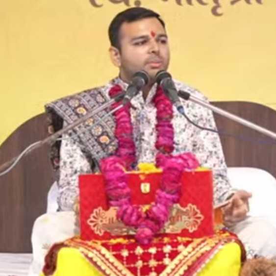 જસદણના ઉધોગપતિ સાકરીયા પરિવાર દ્વારા આજે સોમવારથી શ્રીમદ્ ભાગવત કથાનો પ્રારંભ: અનેક લોકોએ કથા શ્રવણ કરી