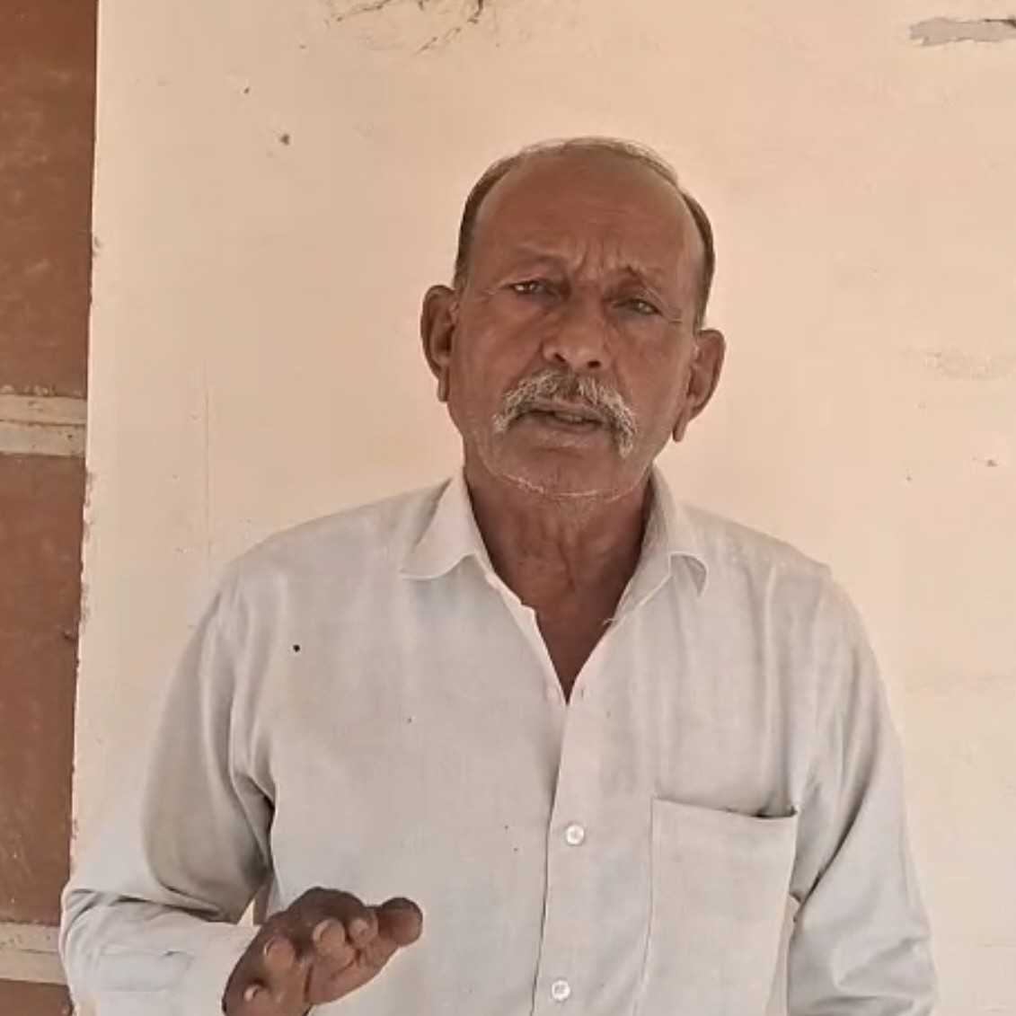 હેડલાઇન:
મહુવા માર્કેટિંગ યાર્ડમાં 22 એપ્રિલે ખેડૂત સંમેલન : સફેદ ડુંગળીના ભાવ મુદ્દે લાલીયાવાડી ખુલ્લી કરવાની ભરતસિંહે ચેલેન્જ ફેંકી