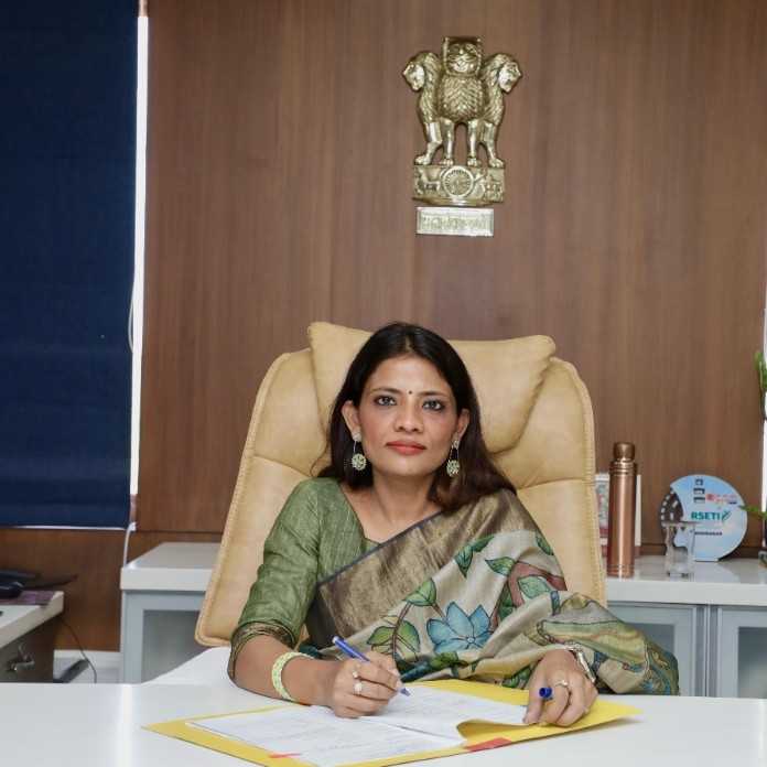 મહીસાગર જિલ્લામાં નવનિયુક્ત કલેક્ટરશ્રી અર્પિત સાગરે ચાર્જ સંભાળ્યો