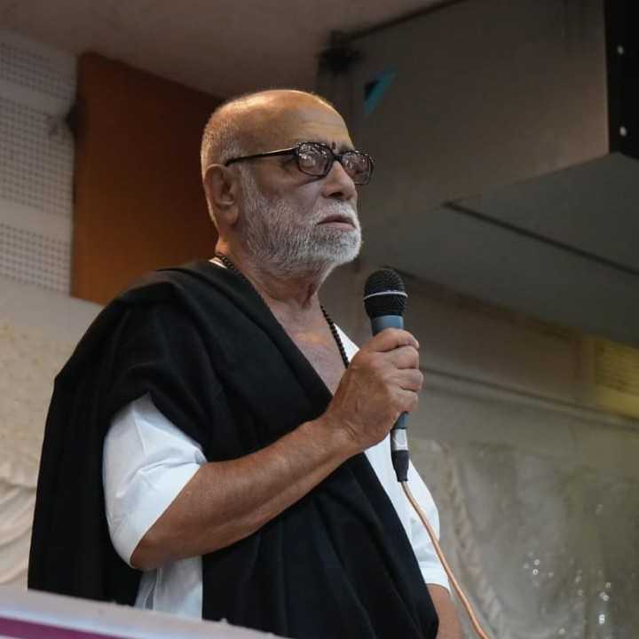મોરારીબાપૂ દ્વારા પહેલગામ આતંકી હુમલામાં મૃત્યુ પામેલ લોકોને શ્રદ્ધાંજલિ, શોકસંતપ્ત પરિવારોને ૫ લાખની સહાયની જાહેરાત